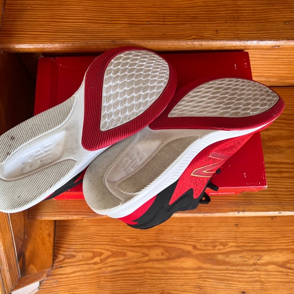 Brand New Nee Balance - Picture 3 of 4